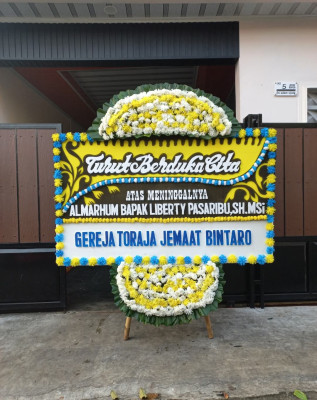 Papan Bunga Duka di Langgudu
